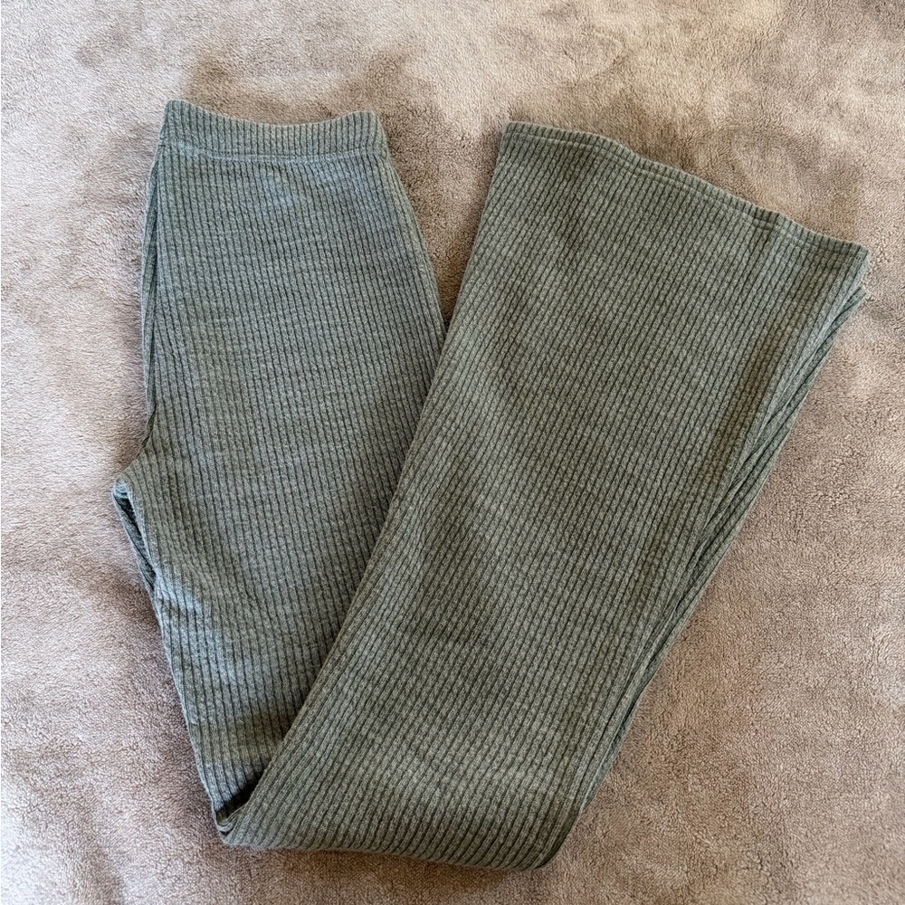 American Eagle Outfitters Olive Ribbed Flare Pants